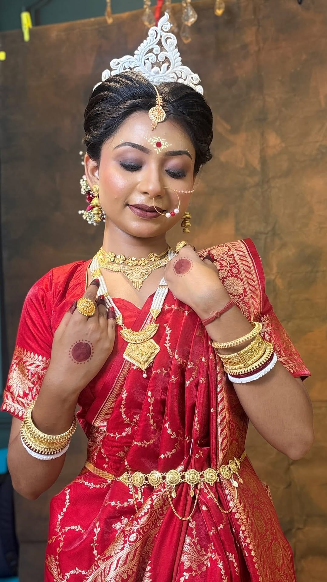 Post 1 by Naina Mahato on Instagram (video)