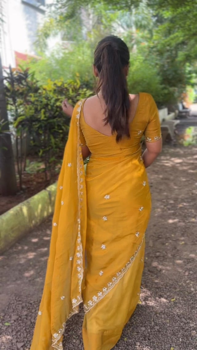 Post 4 by Madhuri More | Nashik Bridal Makeup Artist on Instagram (video)