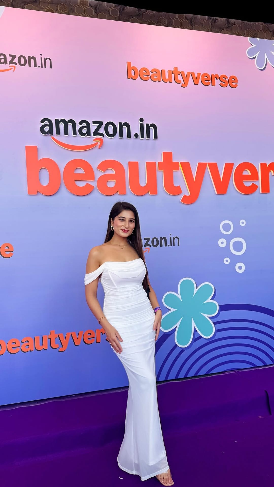 Post 7 by Muskaan Kamdar on Instagram (video)