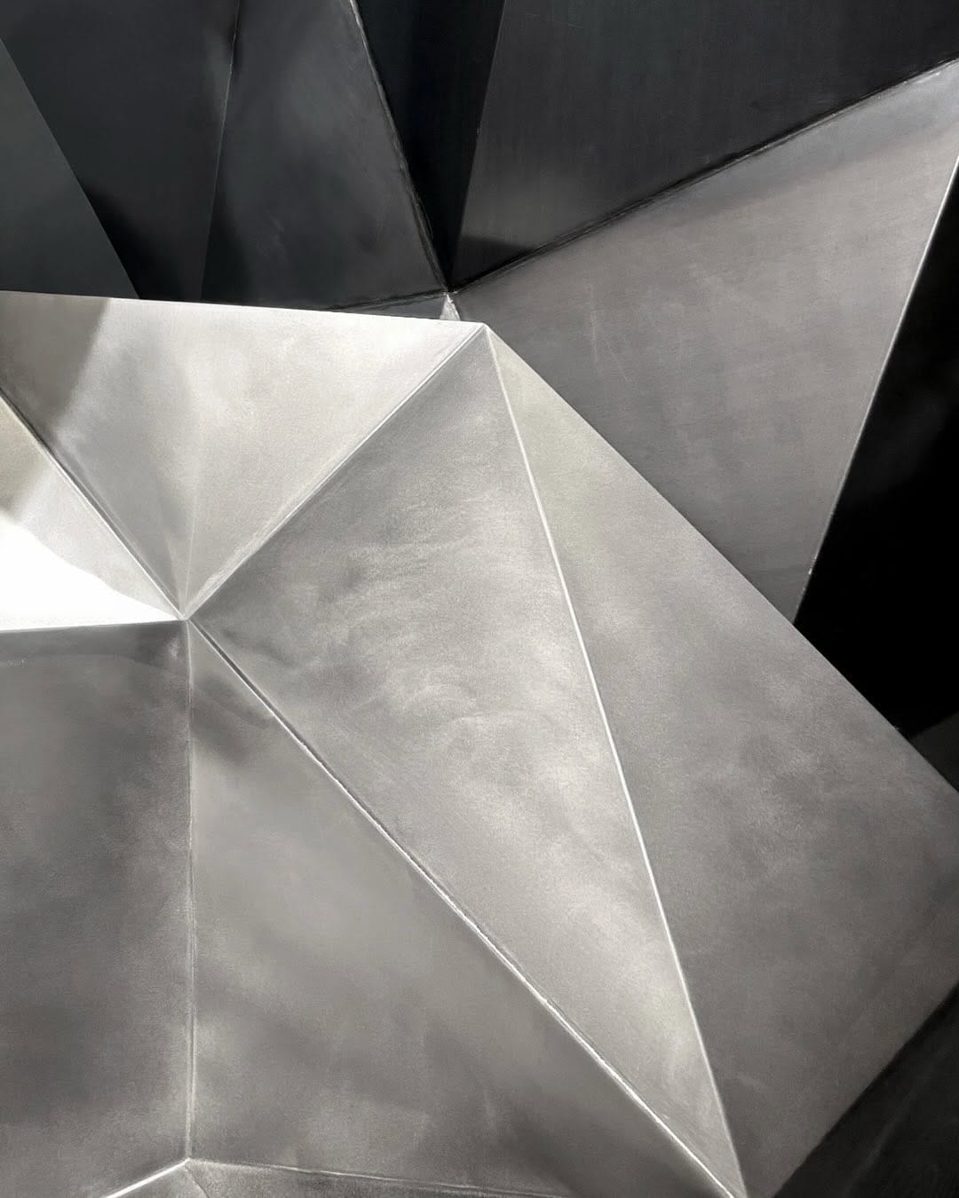 Post 9 by TESTATONDA | Product & Interior Design Studio on Instagram (carousel)