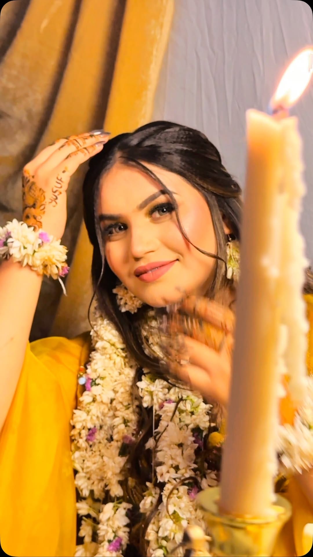 Post 2 by 🎀Yasmin Mehndi Surat🎀 on Instagram (video)