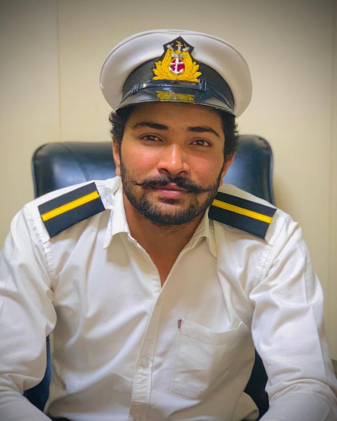 Post 9 by Nitin Rajput🦁 on Instagram (image)