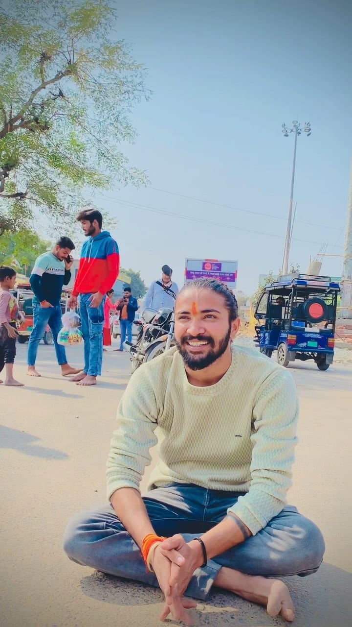 Post 10 by Nitin Rajput🦁 on Instagram (video)
