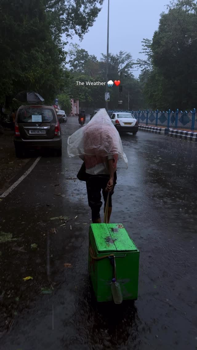 Post 6 by Kolkata City Official™ on Instagram (video)