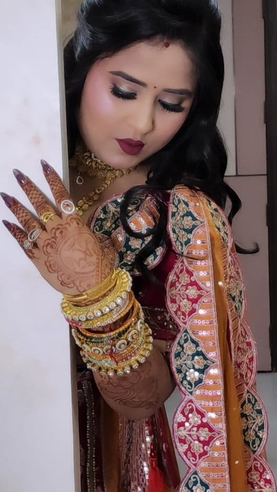 Post 5 by Tanya Gupta on Instagram (video)