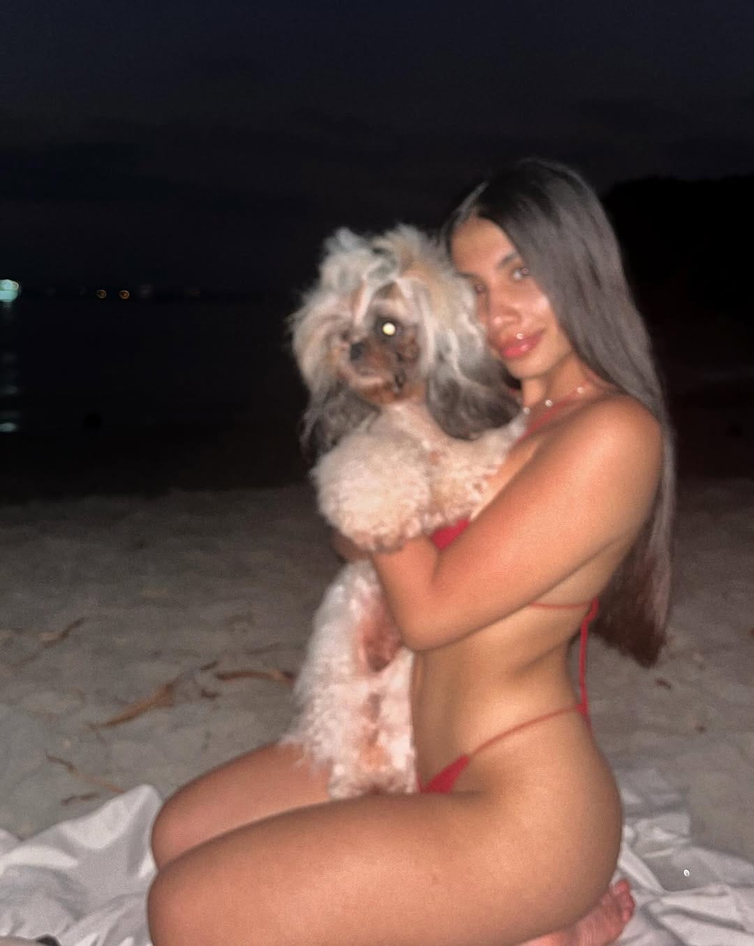 Post 7 by Camila García 🎀 on Instagram (carousel)