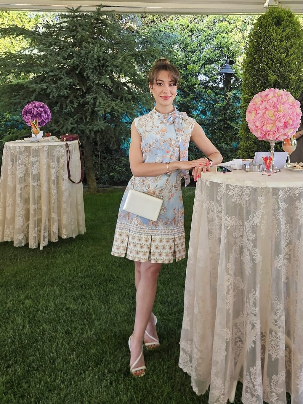 Post 2 by Diş Hekimi Ezgi Karaca on Instagram (carousel)