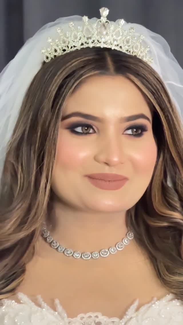 Post 3 by Sahiba Butt | Makeup Artist on Instagram (video)