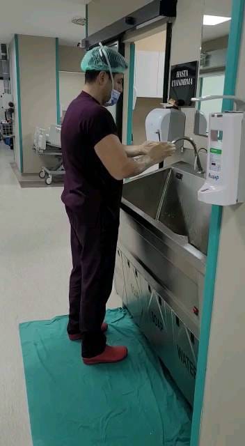 Post 9 by Op. Dr. Timuçin Yıldırım on Instagram (video)