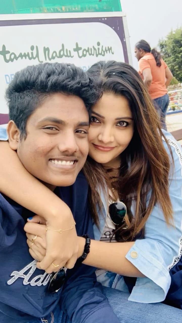 Post 10 by TANVI on Instagram (video)
