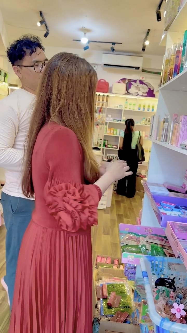 Post 4 by Divya Haobam on Instagram (video)