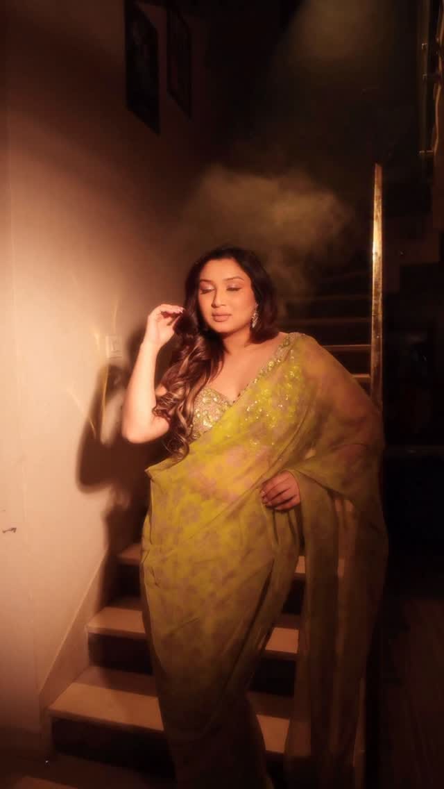 Post 10 by Akshita arora on Instagram (video)