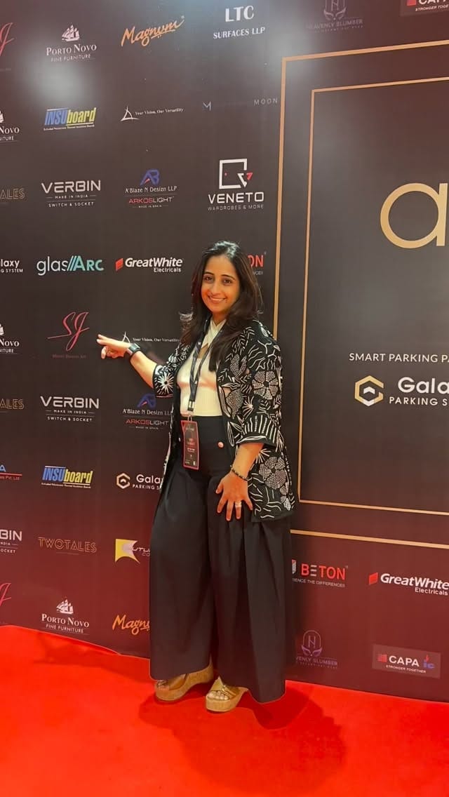Post 10 by Shruti shah on Instagram (video)