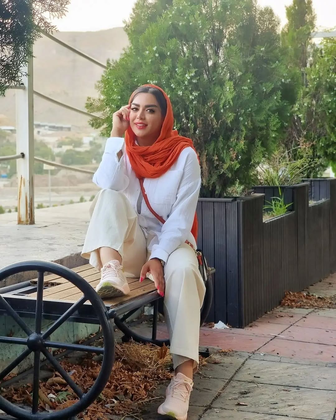 Post 4 by افسانه صالحی on Instagram (carousel)