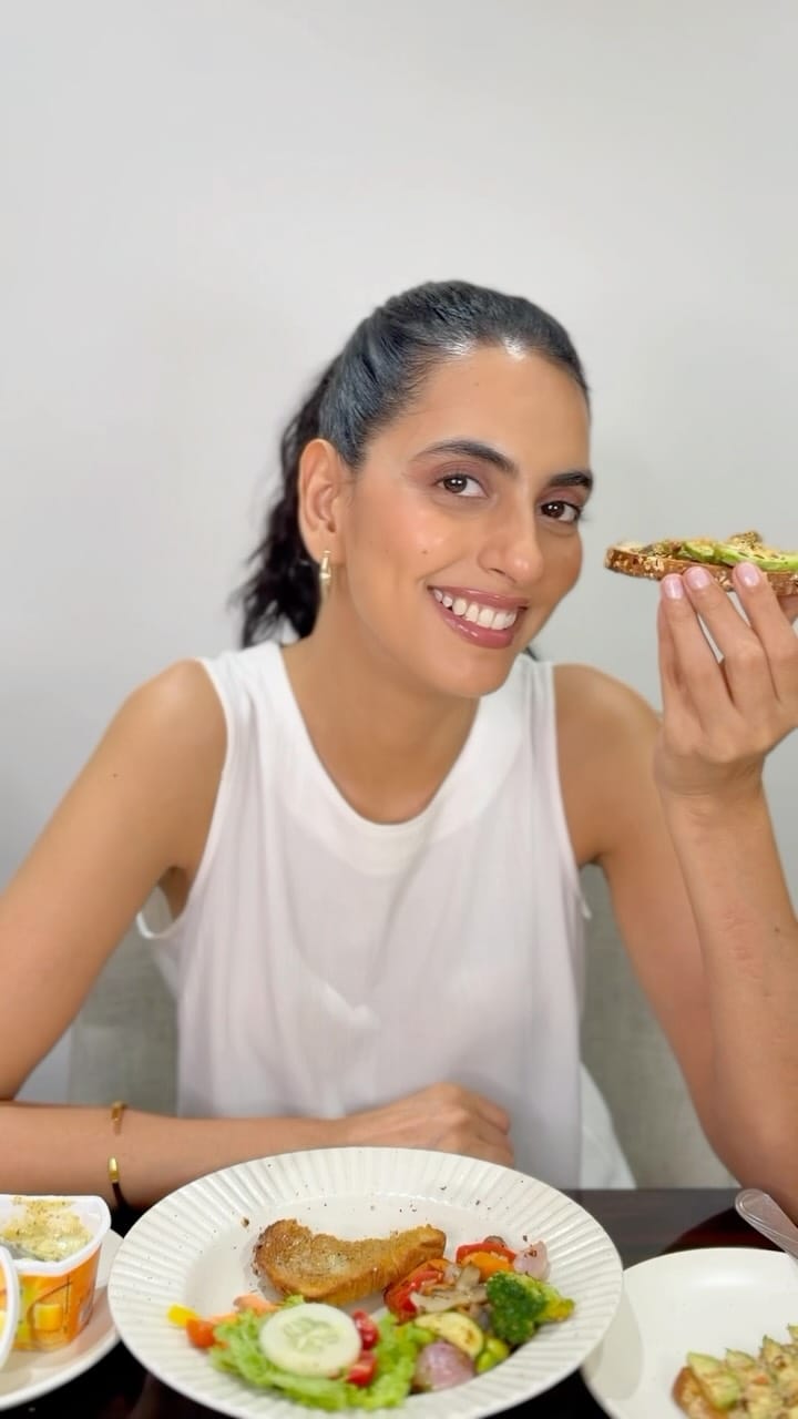 Post 6 by Anisha Nisha on Instagram (video)