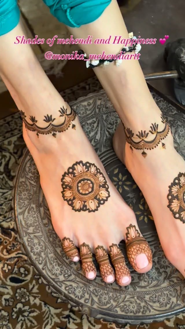 Post 3 by Monika Suthar | Mehendi artist on Instagram (video)