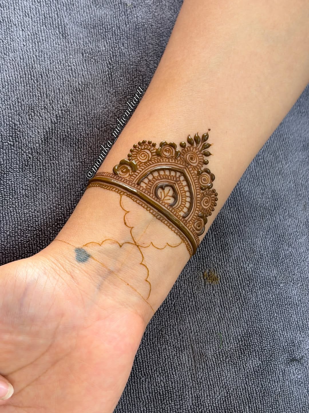 Post 7 by Monika Suthar | Mehendi artist on Instagram (carousel)