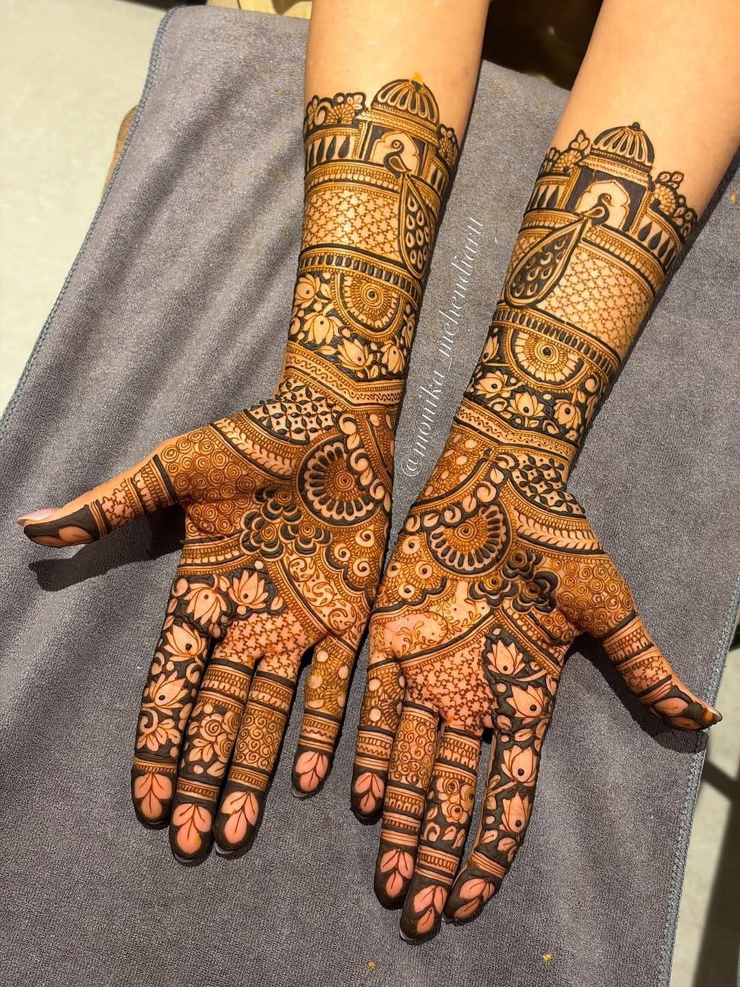 Post 10 by Monika Suthar | Mehendi artist on Instagram (image)