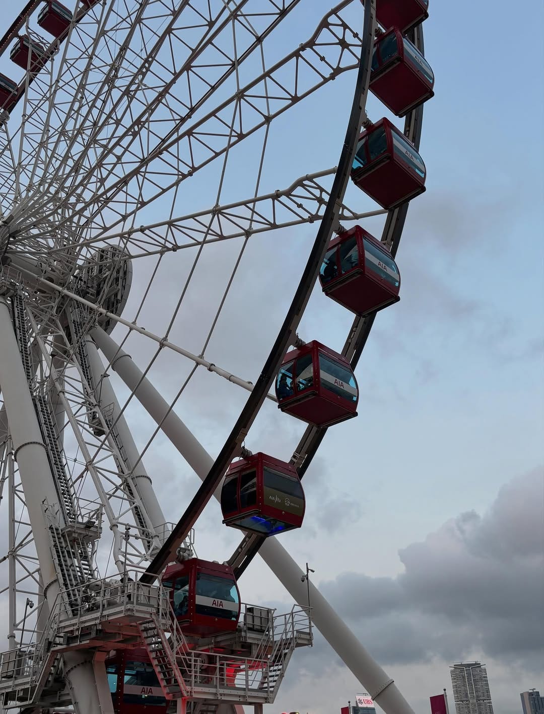 Post 4 by Alexa Gabrielle on Instagram (carousel)