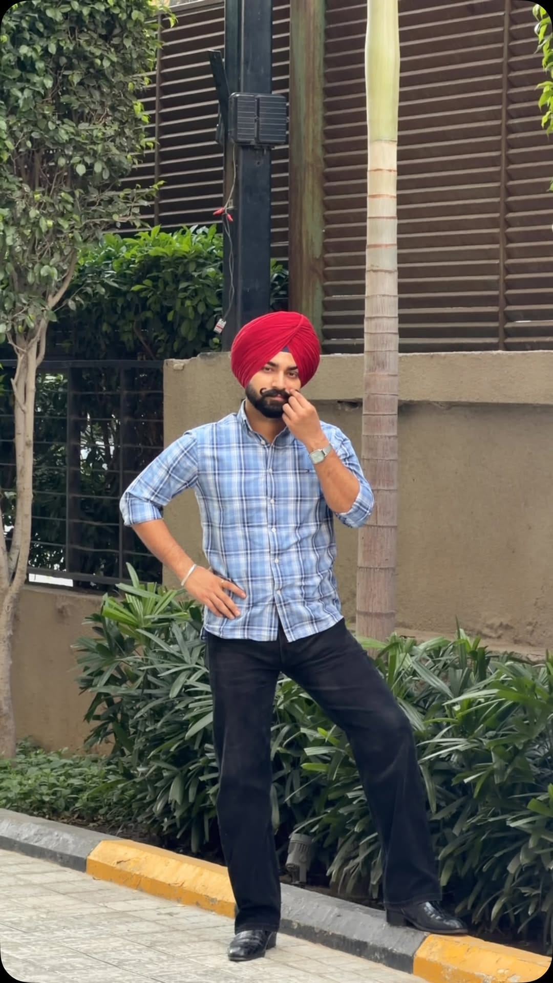 Post 4 by ਜਸ਼ਨਪ੍ਰੀਤ ਸਿੰਘ on Instagram (video)