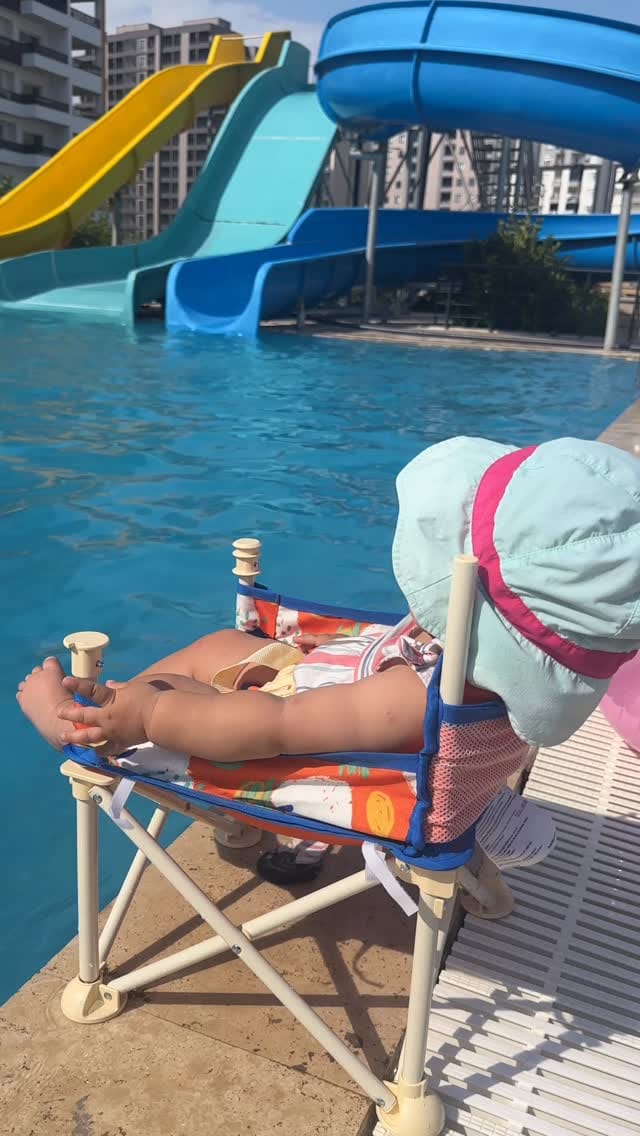 Post 2 by Esra Bozgan on Instagram (video)