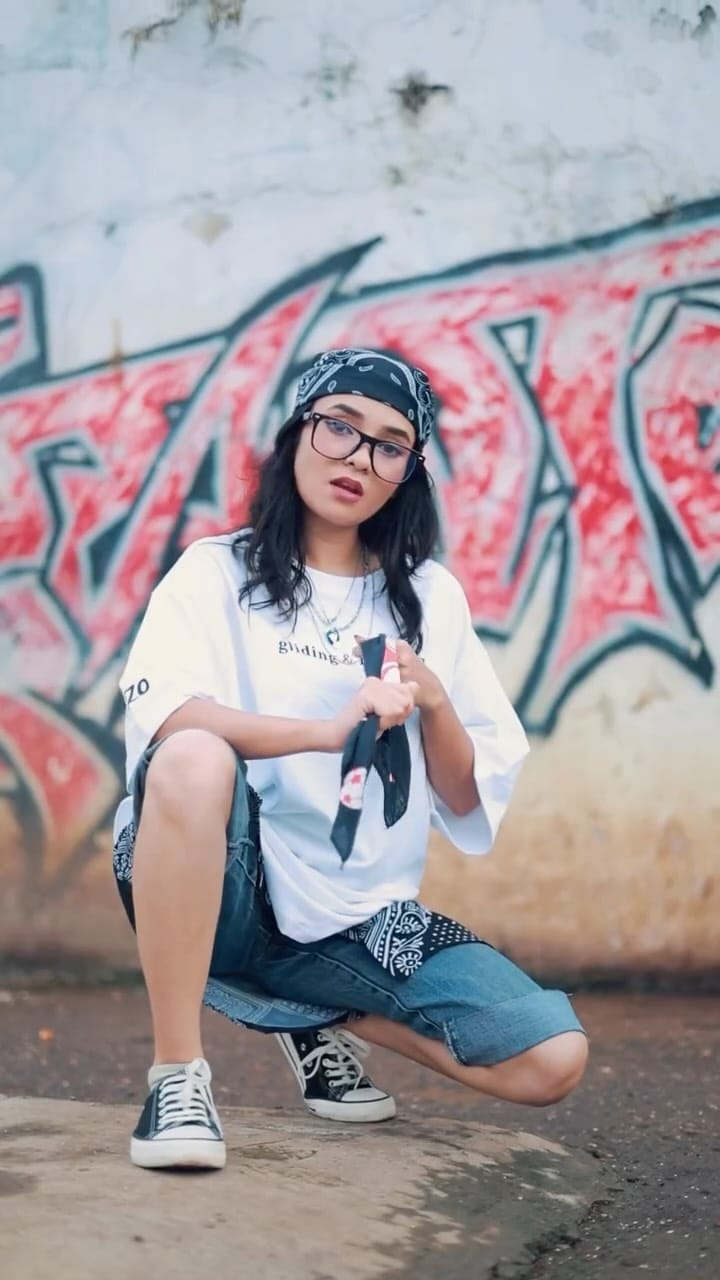 Post 6 by HITAKSHI CHATTERJEE | INDIA 🇮🇳 on Instagram (video)