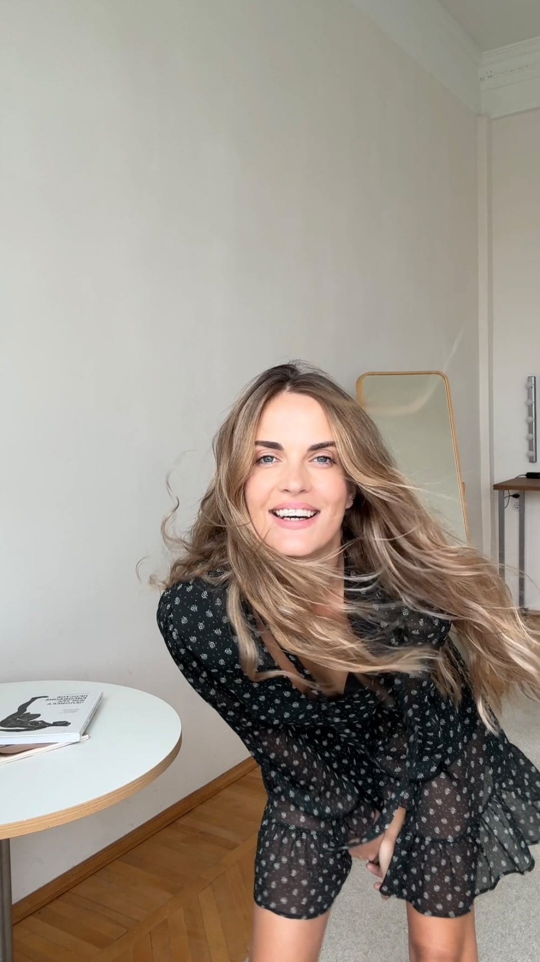 Post 2 by Polina Voronaya on Instagram (video)