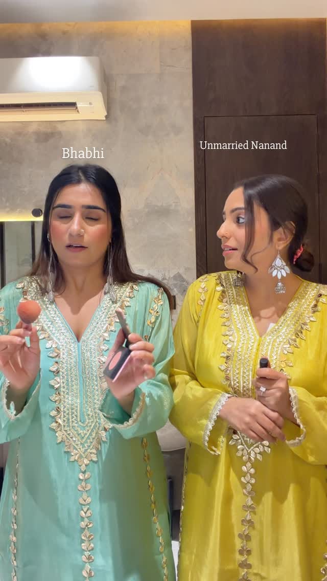 Post 10 by Madan Fashion Sarees on Instagram (video)