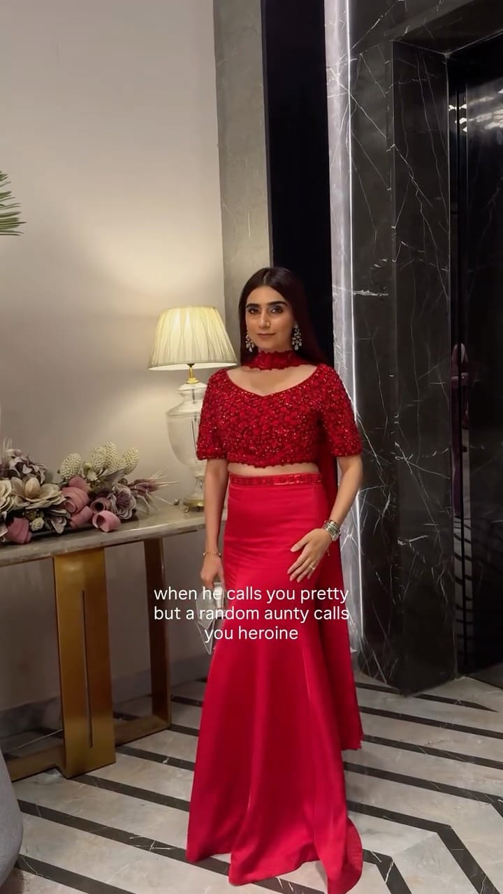 Post 4 by Madan Fashion Sarees on Instagram (video)