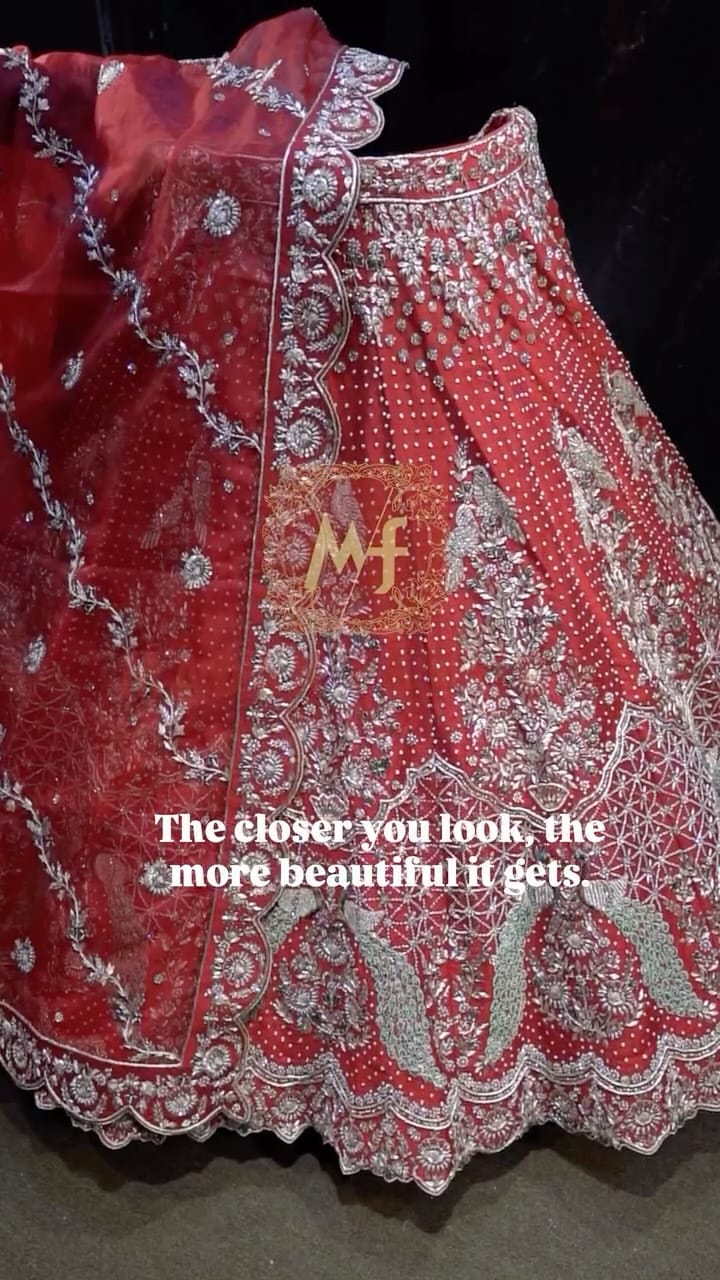 Post 7 by Madan Fashion Sarees on Instagram (video)