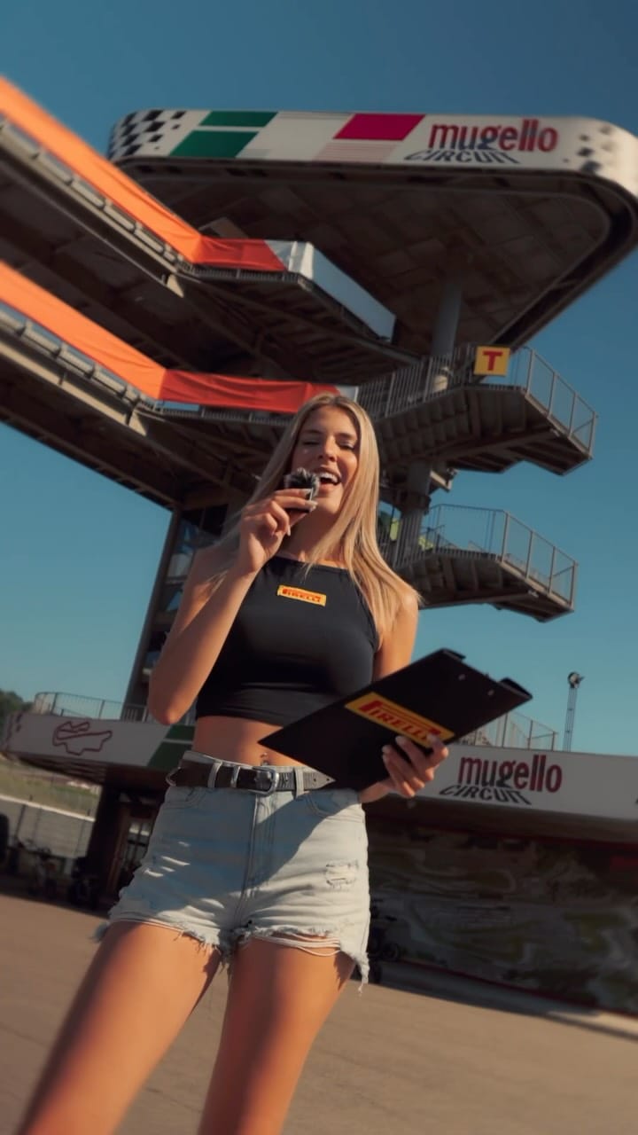 Post 7 by Nicole Licini on Instagram (video)