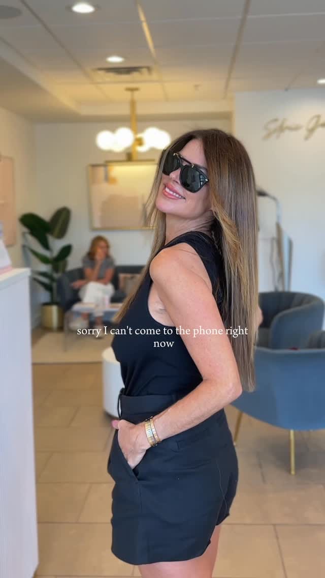 Post 7 by Jessica Hilde Style | Fashion Stylist on Instagram (video)