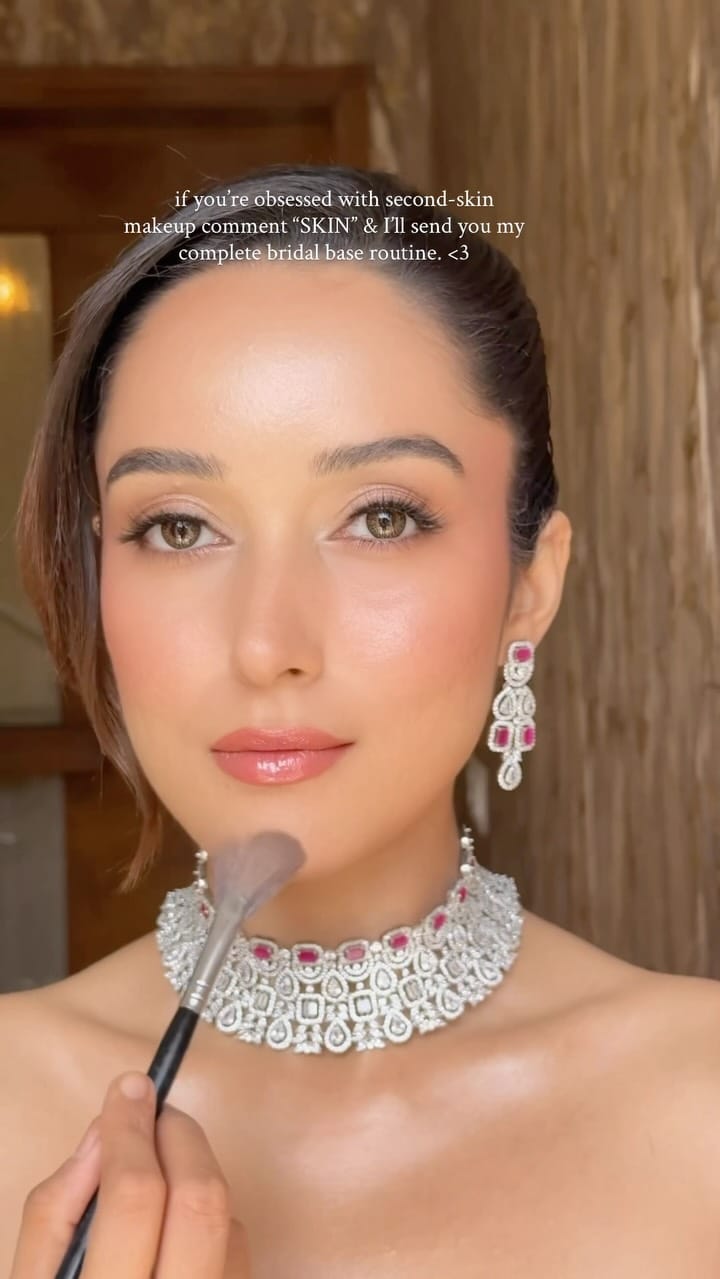 Post 6 by AKANKSHA VERMA 🧿 on Instagram (video)