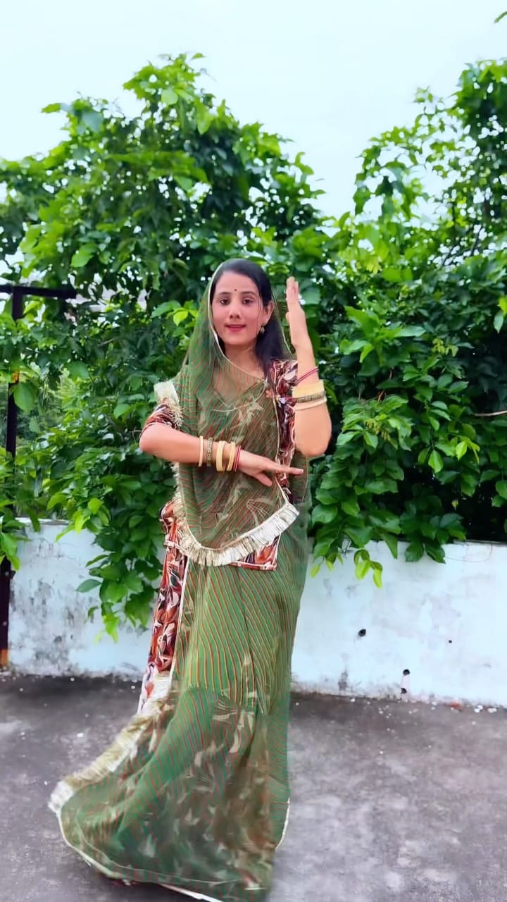 Post 7 by 𝐏𝐫𝐞𝐫𝐧𝐚 on Instagram (video)