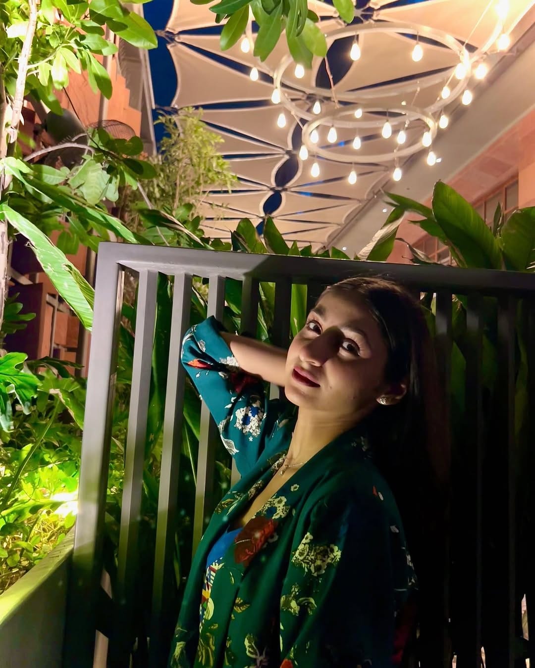 Post 5 by Samiksha Dhar on Instagram (carousel)
