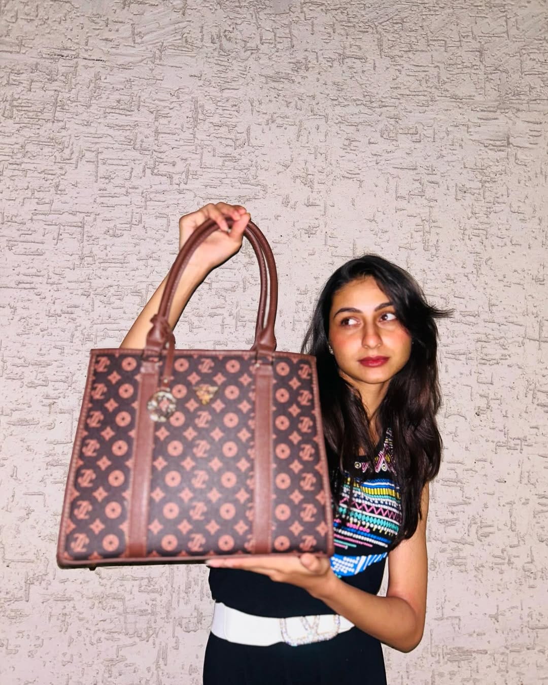 Post 7 by Samiksha Dhar on Instagram (carousel)