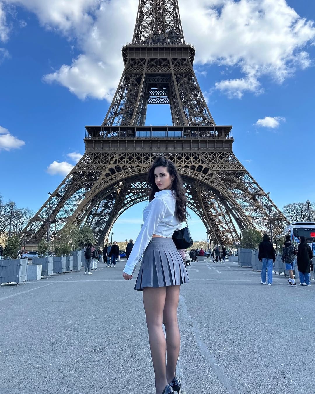 Post 8 by eleonora carrer on Instagram (carousel)