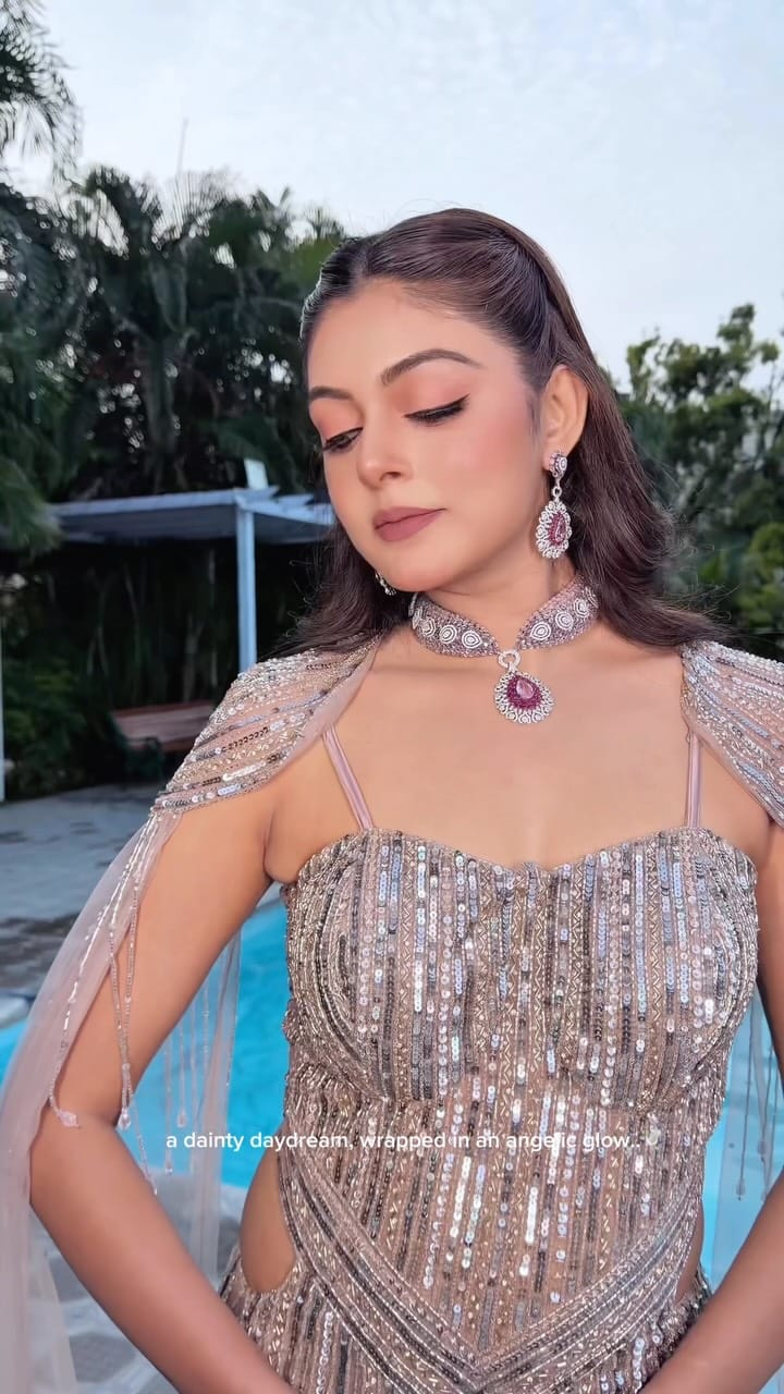 Post 1 by Pratibha on Instagram (video)