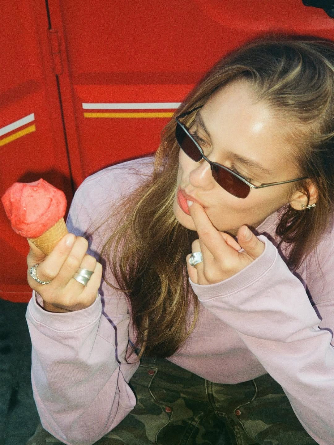 Post 3 by ri on Instagram (carousel)