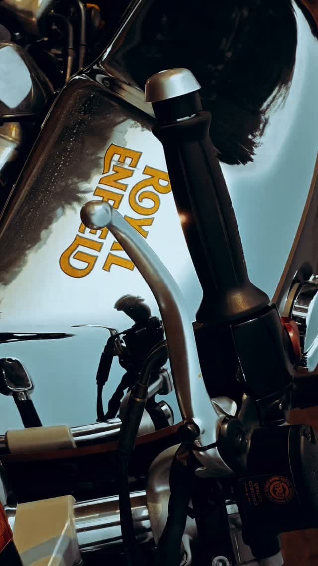 Post 6 by SAWROW™ | Portraits & More on Instagram (video)