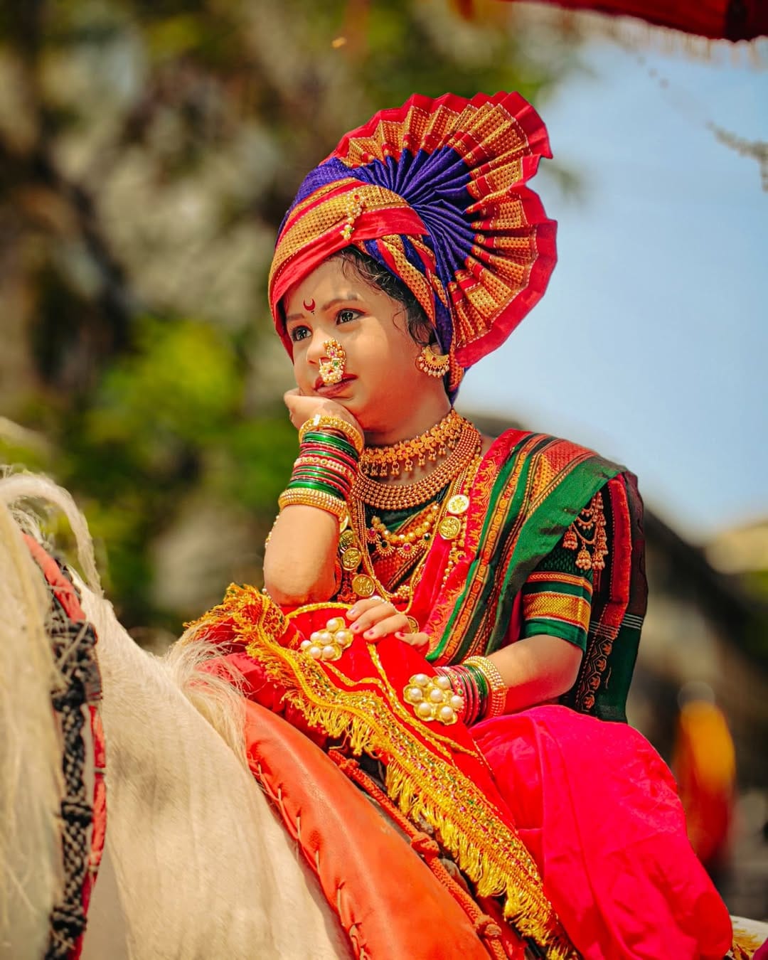Post 5 by SAWROW™ | Portraits & More on Instagram (carousel)
