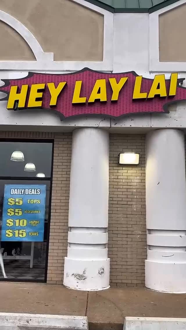 Post 7 by Lissy Liss on Instagram (video)