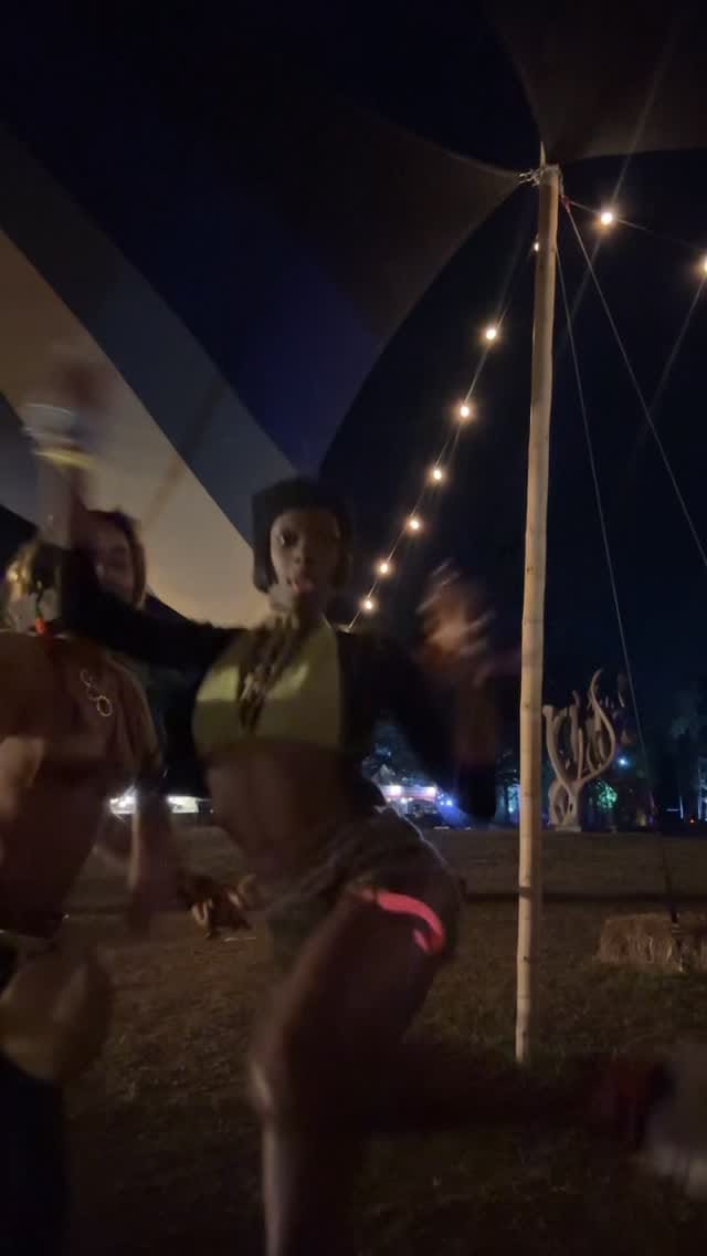 Post 2 by Lissy Liss on Instagram (video)