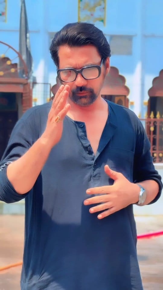 Post 3 by Afsar Amrohvi on Instagram (video)