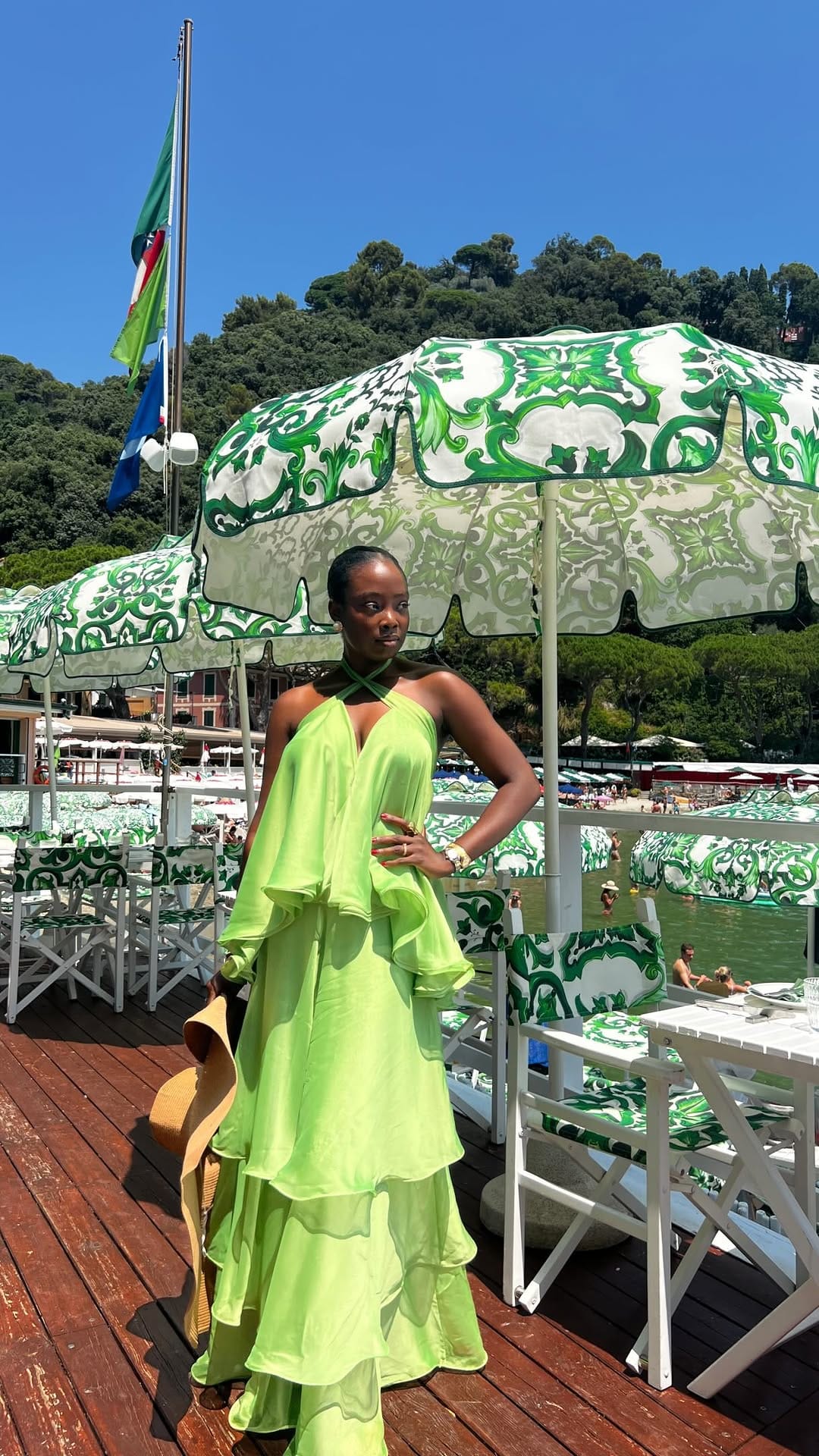 Post 5 by Kathiana Saincy on Instagram (video)