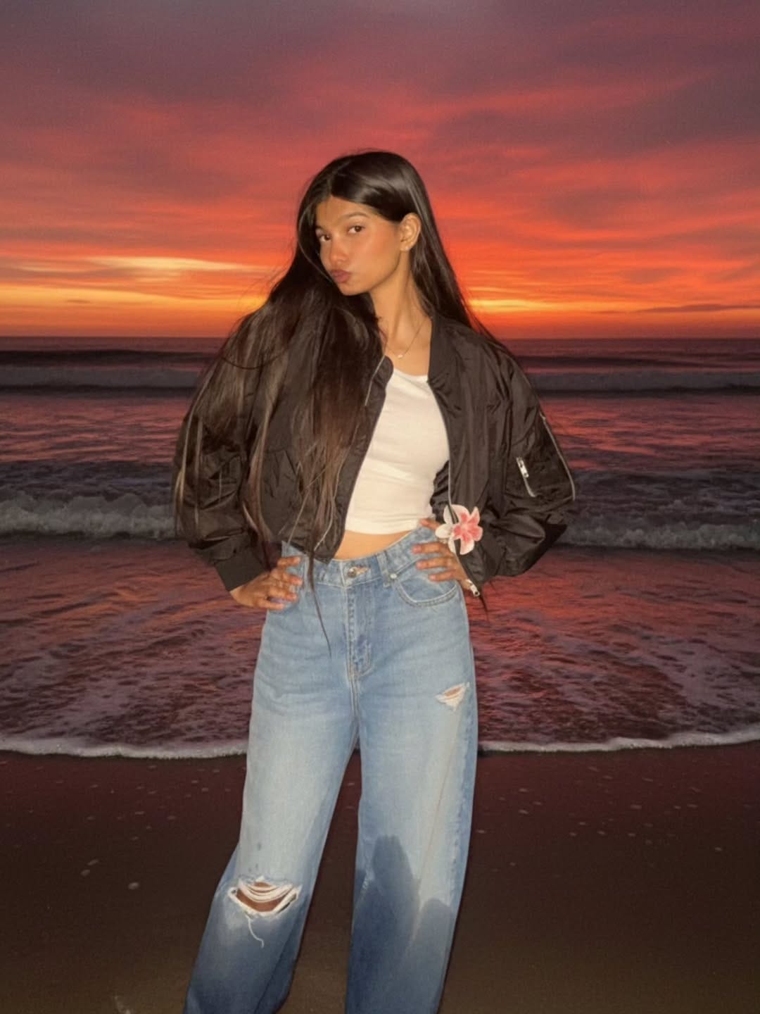 Post 10 by 𝗞𝗛𝗨𝗦𝗛𝗜♡🌊 on Instagram (carousel)