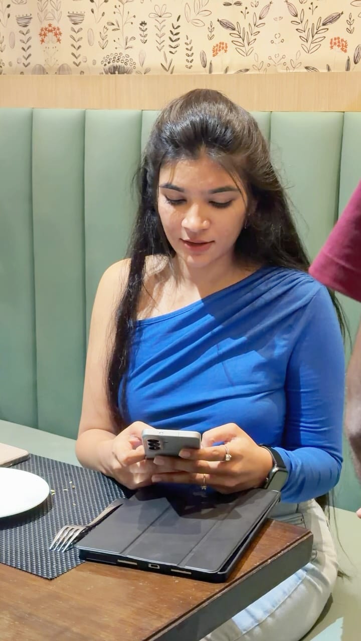 Post 7 by Sakshi Tiwari on Instagram (video)