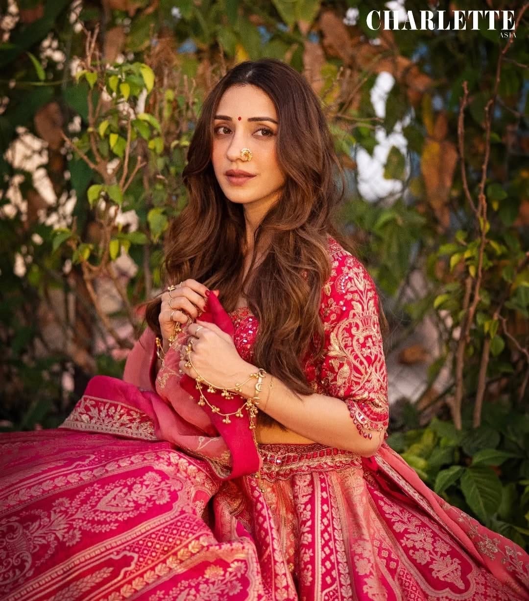 Post 6 by Akanksha Makeup Artist on Instagram (carousel)