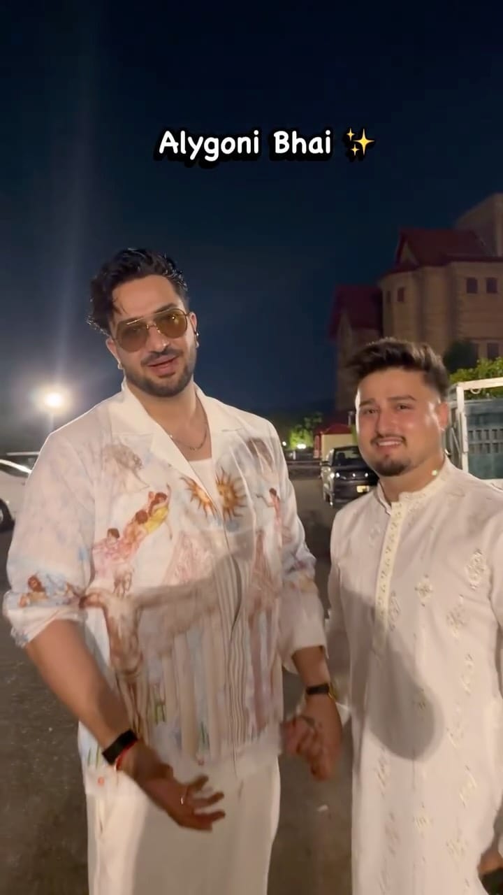 Post 9 by 𝗦 𝗛 𝗜 𝗩 𝗔 on Instagram (video)