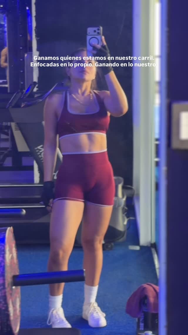 Post 5 by Yoli Marcano on Instagram (video)